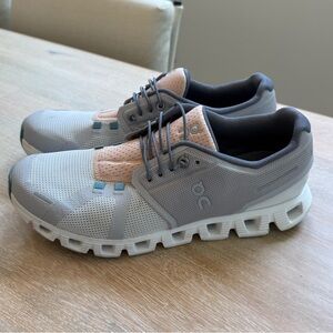 On Running Cloud 6 Sneakers